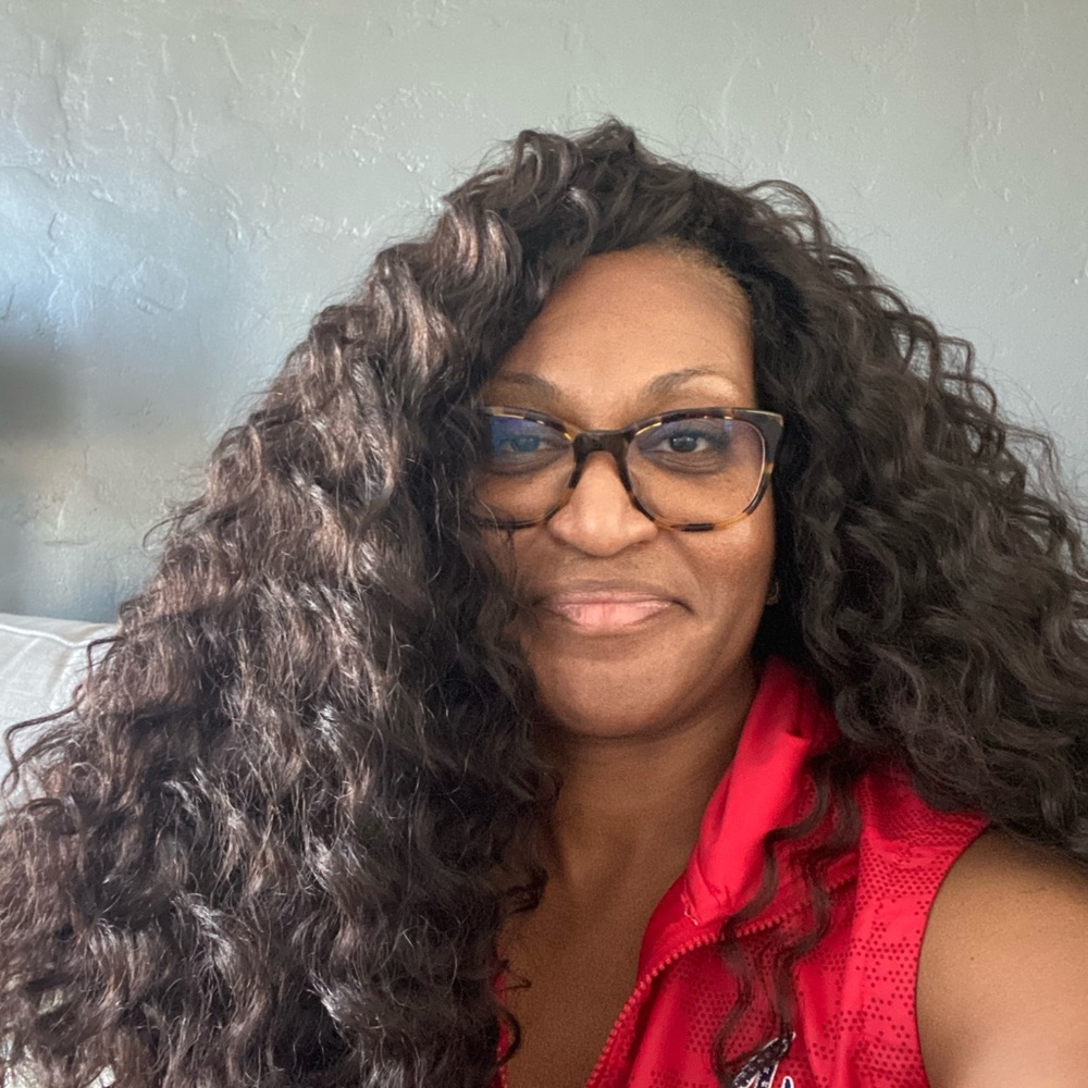 Meet your Posher, Lisa